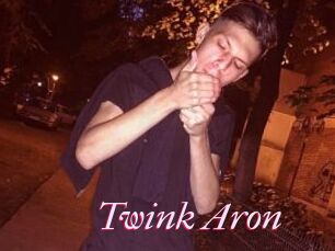 Twink_Aron